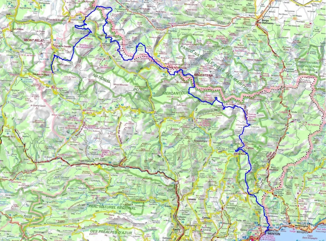 Carte des Alpes Maritimes, avec un sentier bleu GR52 traversant des montagnes. Difficult&eacute; gr 52.