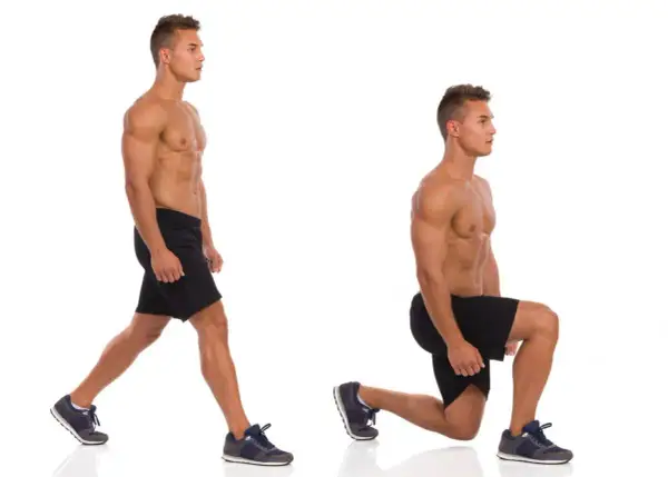 Un homme musclé fait des fentes pour travailler son fessier. Il est montré dans deux positions : debout et en position basse.